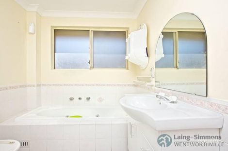Property photo of 4/102-104 Stapleton Street Pendle Hill NSW 2145