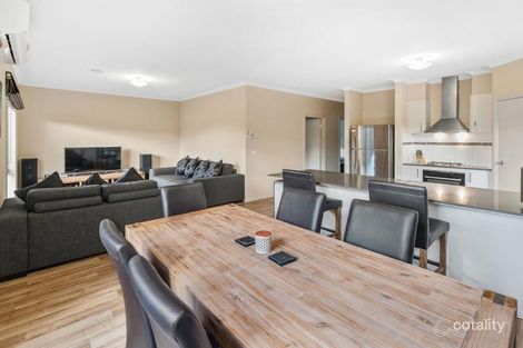 Property photo of 21 Tawleed Grove Clyde North VIC 3978