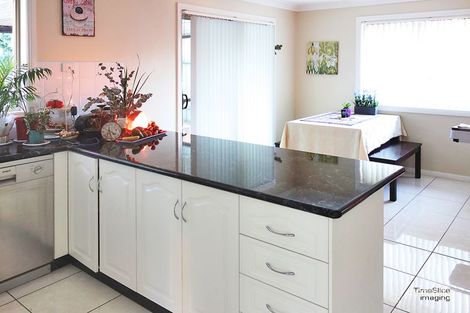 Property photo of 2/6 Kimberley Drive Tatton NSW 2650