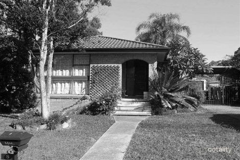 8 Alexandra Cct, St Clair, NSW 2759