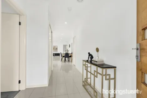 Property photo of 58 Cloverfield Crescent Wollert VIC 3750