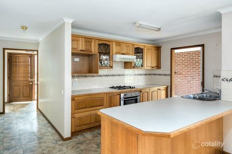Property photo of 25 Shrubby Walk Croydon South VIC 3136