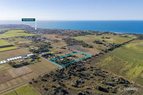 Property photo of 37 Moores Burnett Heads QLD 4670