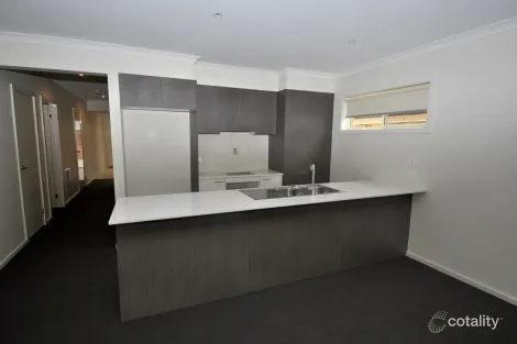 Property photo of 39 Tanika Circuit Croydon VIC 3136