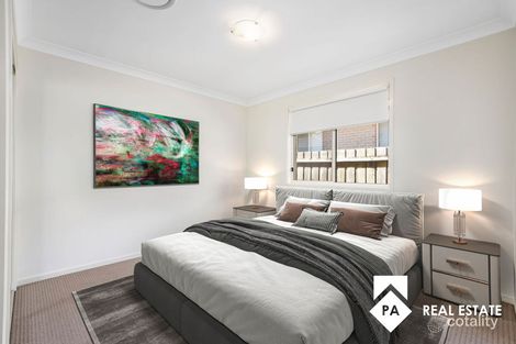 Property photo of 20 Greenfield Crescent Elderslie NSW 2570