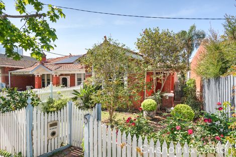 5 Pine Ave, Elwood, VIC 3184