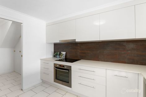 Property photo of 7/9 Glanosmond Avenue Camp Hill QLD 4152