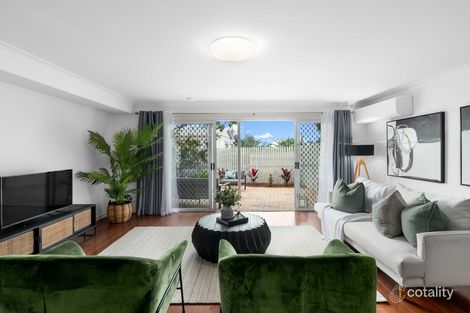 Property photo of 7/9 Glanosmond Avenue Camp Hill QLD 4152