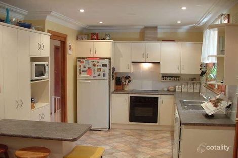 Property photo of 12 Lowana Crescent Seven Hills NSW 2147