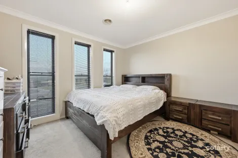 Property photo of 4 Emmaville Street Orange NSW 2800