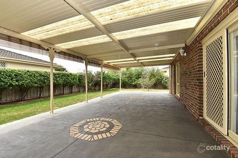 Property photo of 10 Warrego Place Taylors Lakes VIC 3038