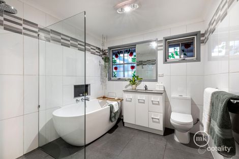 Property photo of 42 Everleigh Drive Diamond Creek VIC 3089