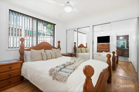 Property photo of 2 Digby Close Albion Park NSW 2527