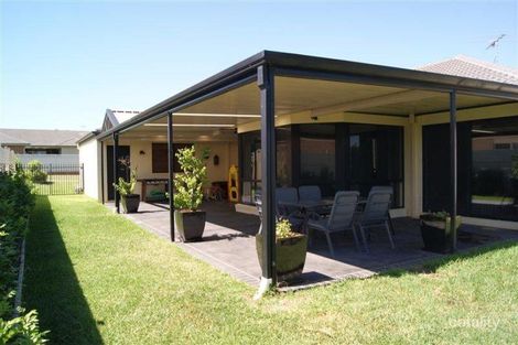 Property photo of 2 North Close Hunterview NSW 2330