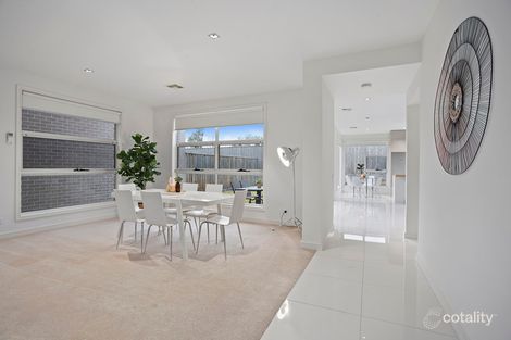 Property photo of 1 Paragon Way Waterways VIC 3195
