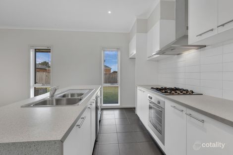 Property photo of 5 Tyler Crescent Tarneit VIC 3029