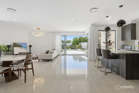 Property photo of 7830 Pavilions Close Hope Island QLD 4212