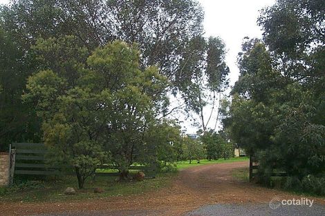 8 Blair Pl, Mount Helena, WA 6082