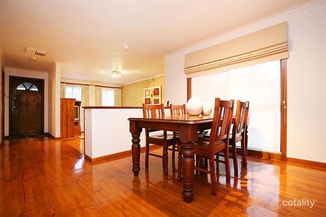 Property photo of 39 Hinkler Drive Mill Park VIC 3082