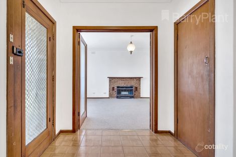Property photo of 46 Rathcown Road Reservoir VIC 3073