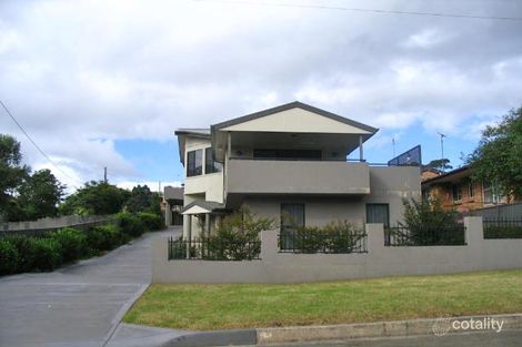 33 Lawrence St, Woonona, NSW 2517