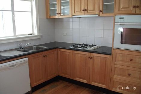 Property photo of 2/111 Through Road Camberwell VIC 3124