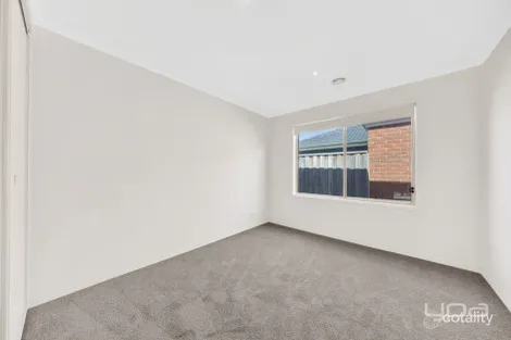 Property photo of 4 Sassari Court Point Cook VIC 3030