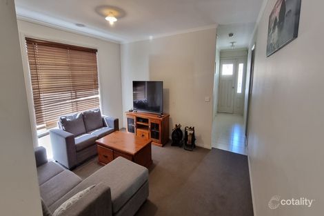 Property photo of 15 Tribuzi Close Pakenham VIC 3810