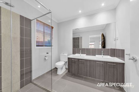 Property photo of 19 Kess Grove Lyndhurst VIC 3975