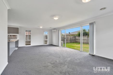 Property photo of 71 Isabella Way Tarneit VIC 3029