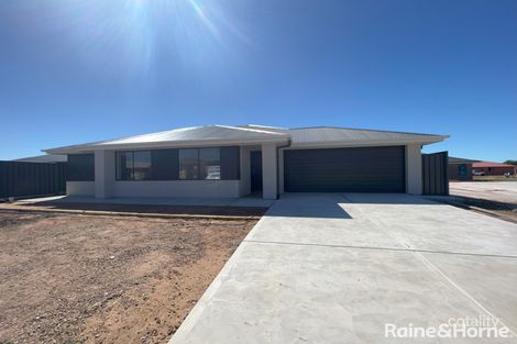 4 Farmer Rd, Munno Para West, SA 5115