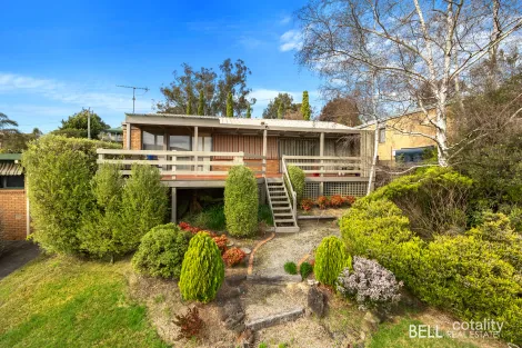 Property photo of 37 Alpine Boulevard Launching Place VIC 3139