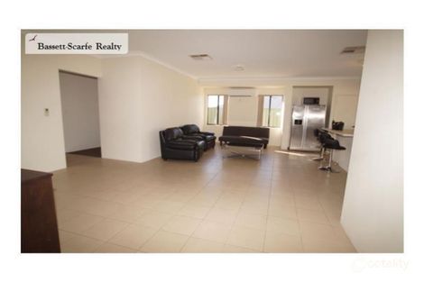 Property photo of 5 Cooeyup Close Ravenswood WA 6208