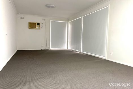 Property photo of 2 Hosking Crescent Glenfield NSW 2167