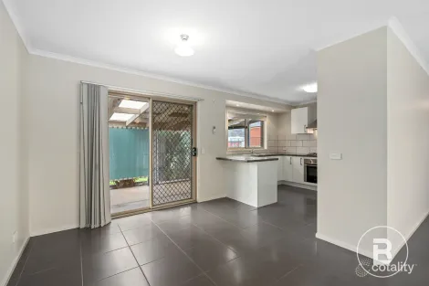 Property photo of 11 Daniel Drive Golden Square VIC 3555