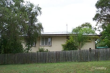 8 Stumm Rd, Southside, QLD 4570