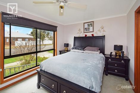 Property photo of 33 Morrell Street Mooroopna VIC 3629