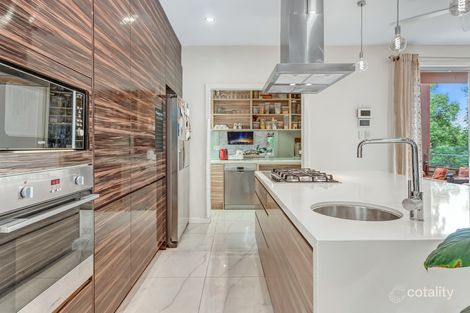 Property photo of 44 Burns Parade Chapel Hill QLD 4069