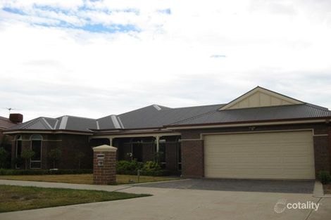 10 Caledonian Cres, Hillside, VIC 3037