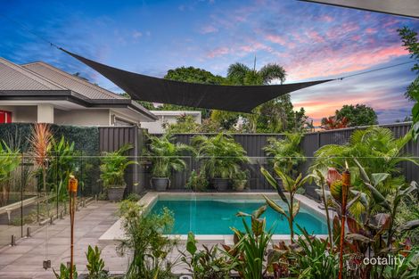 Property photo of 2 Bluecove Circuit Trinity Park QLD 4879