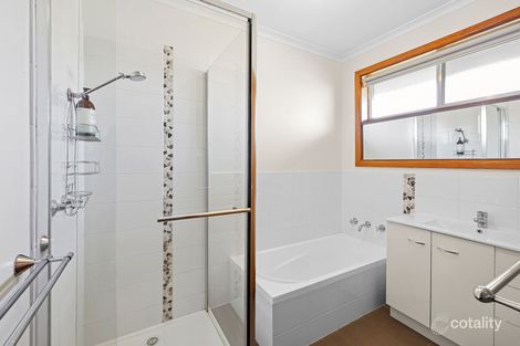 Property photo of 332 Forest Street Wendouree VIC 3355