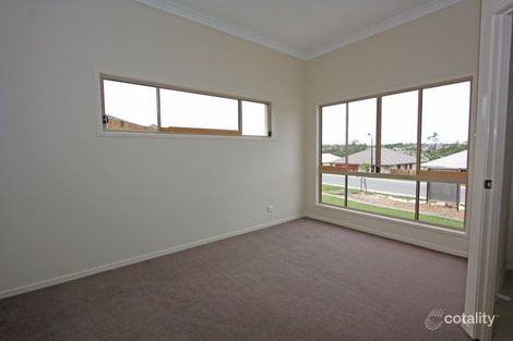Property photo of 27 Hadrian Crescent Pacific Pines QLD 4211