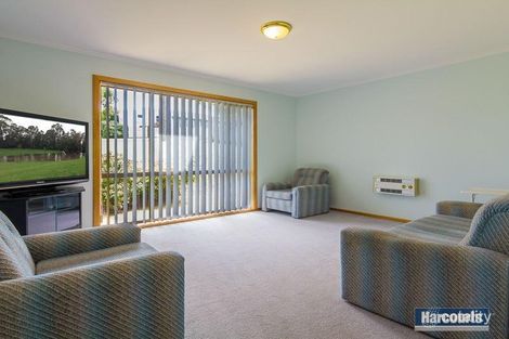 Property photo of 16 Wade Street Drouin VIC 3818