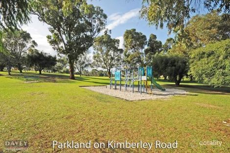 Property photo of 39 Urbahns Way Hillarys WA 6025