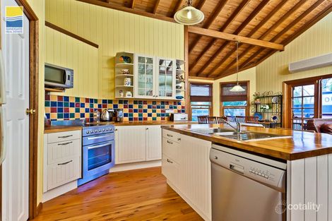 Property photo of 42 Henderson Road Deagon QLD 4017