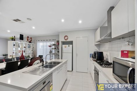 Property photo of 54 Chantenay Parade Cranbourne North VIC 3977