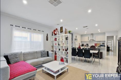 Property photo of 54 Chantenay Parade Cranbourne North VIC 3977