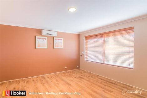 Property photo of 4 Giuffre Place Lake Coogee WA 6166