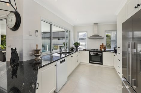 4 Magnetic St, Parrearra, QLD 4575