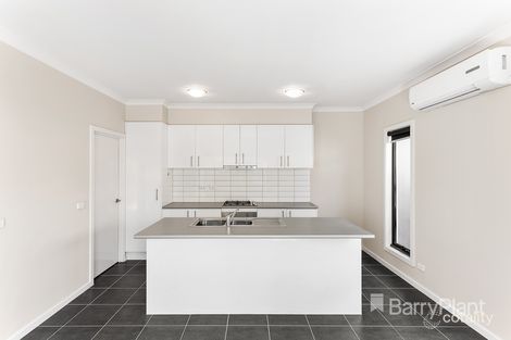 Property photo of 117A Elmslie Drive Cranbourne East VIC 3977